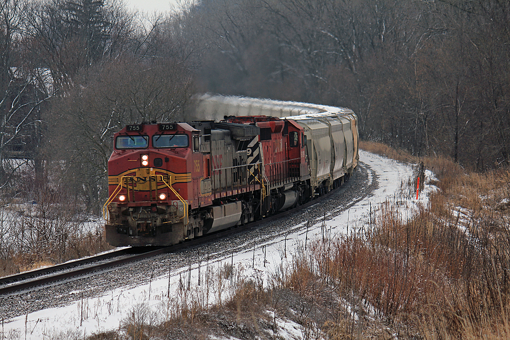 BNSF 755